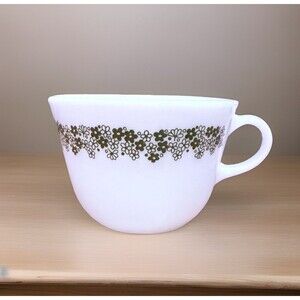Vintage Pyrex Spring Blossom Crazy Daisy Coffee Cup Mug Green Milk Glass